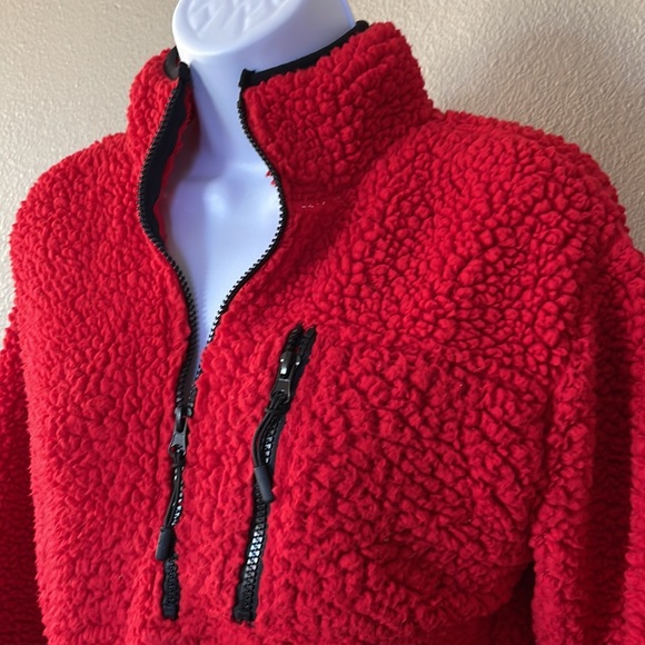 Red Teddy three-quarter zip pullover jacket - Picture 2 of 5